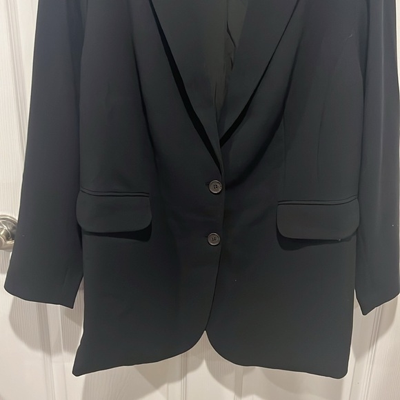 Eloquii women’s black two button blazer size 22 NWT - Picture 4 of 9